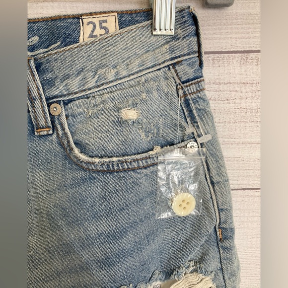 We The Free | NWOT Caroline Bermuda Distressed Denim Shorts - Picture 4 of 11
